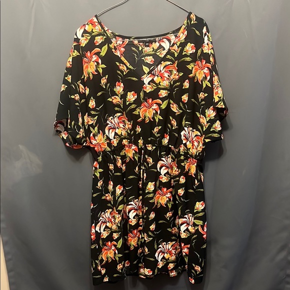 Mario Serrani Black Floral Dress size Medium - Picture 1 of 6